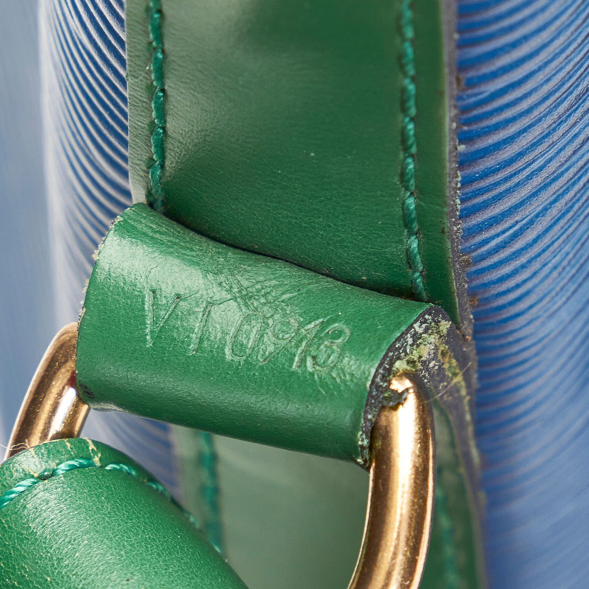 Louis Vuitton Epi Noe Tricolor - image 8