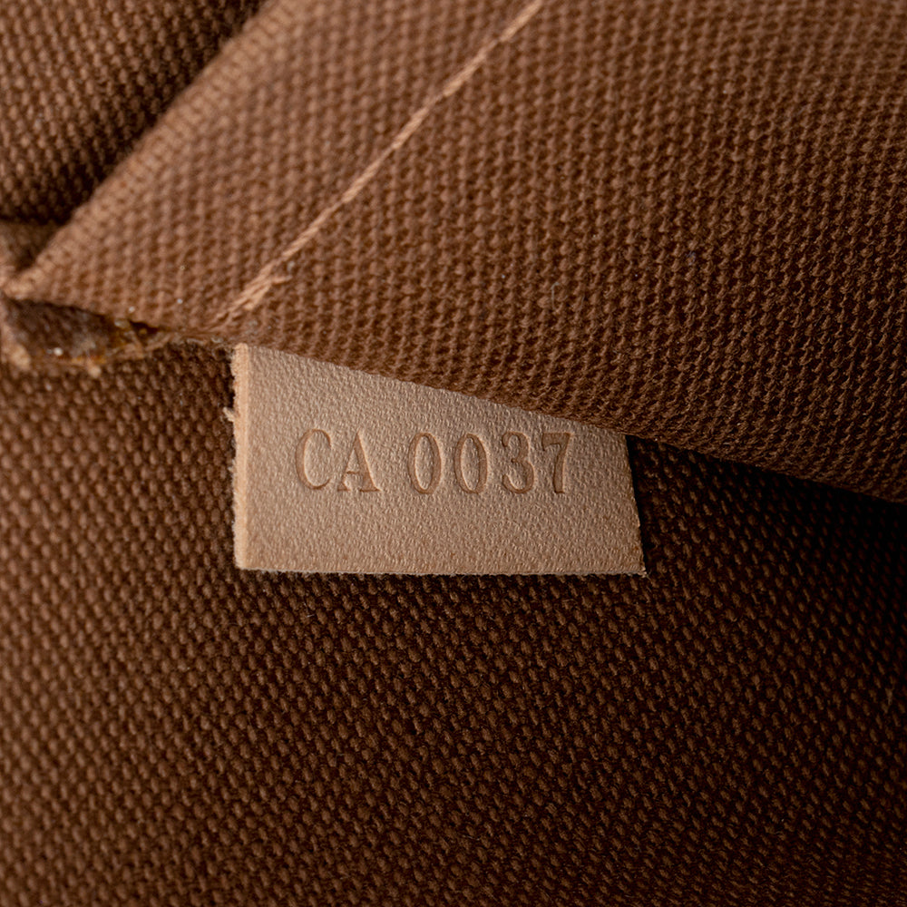 Louis Vuitton Limited Edition Monogram Canvas Riveting Pochette Accessoires - image 6