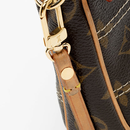 Louis Vuitton Limited Edition Monogram Canvas Riveting Pochette Accessoires - image 13