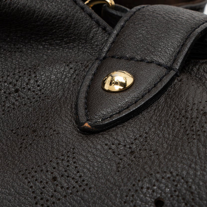 Louis Vuitton Mahina Leather L Hobo - photo 10