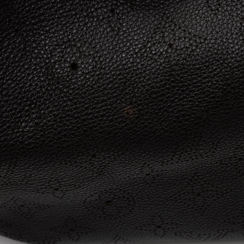 Louis Vuitton Mahina Leather L Hobo - photo 15