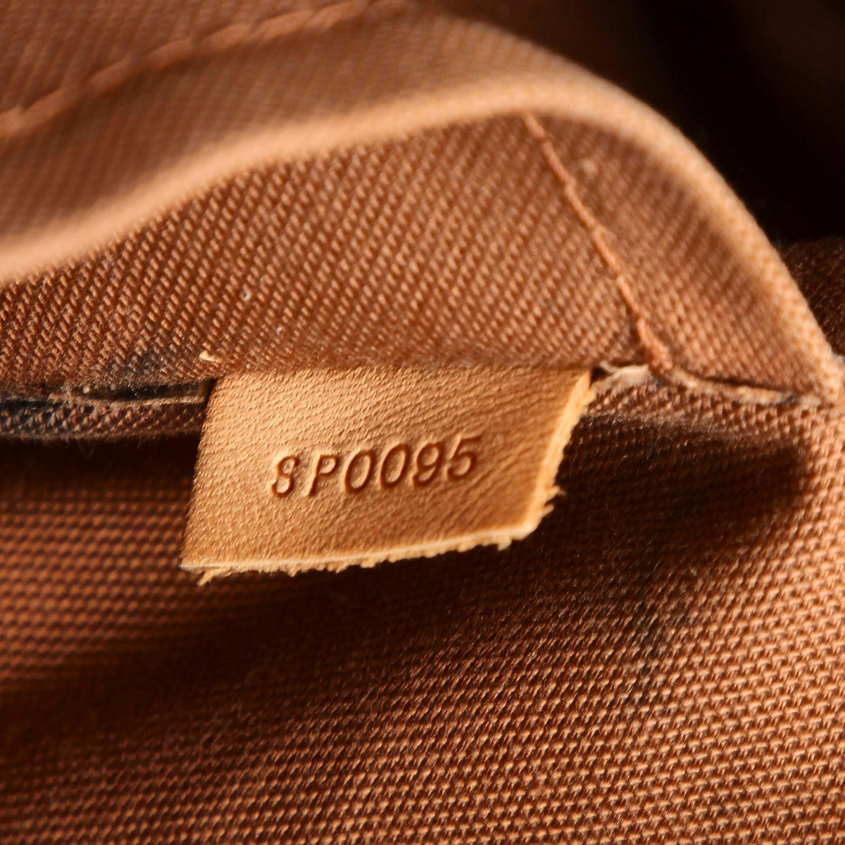 Louis Vuitton Monogram Batignolles Vertical - photo 8