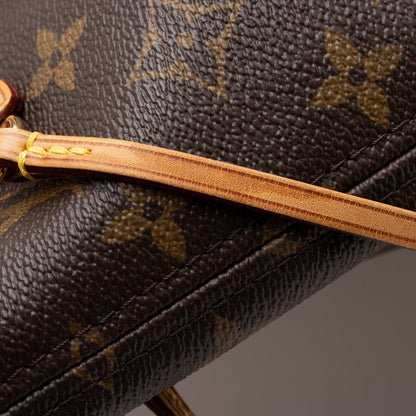 Louis Vuitton Monogram Canvas Neverfull PM Tote - image 10