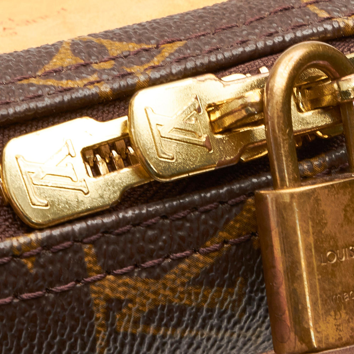 Louis Vuitton Monogram Excursion - photo 10