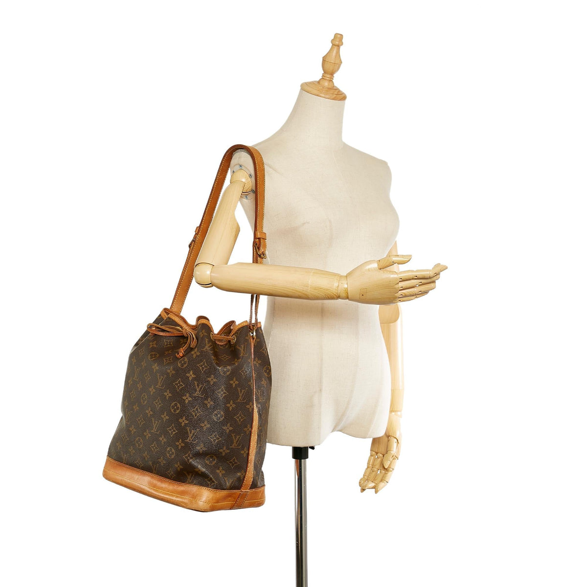 Louis Vuitton Monogram Noe - image 5