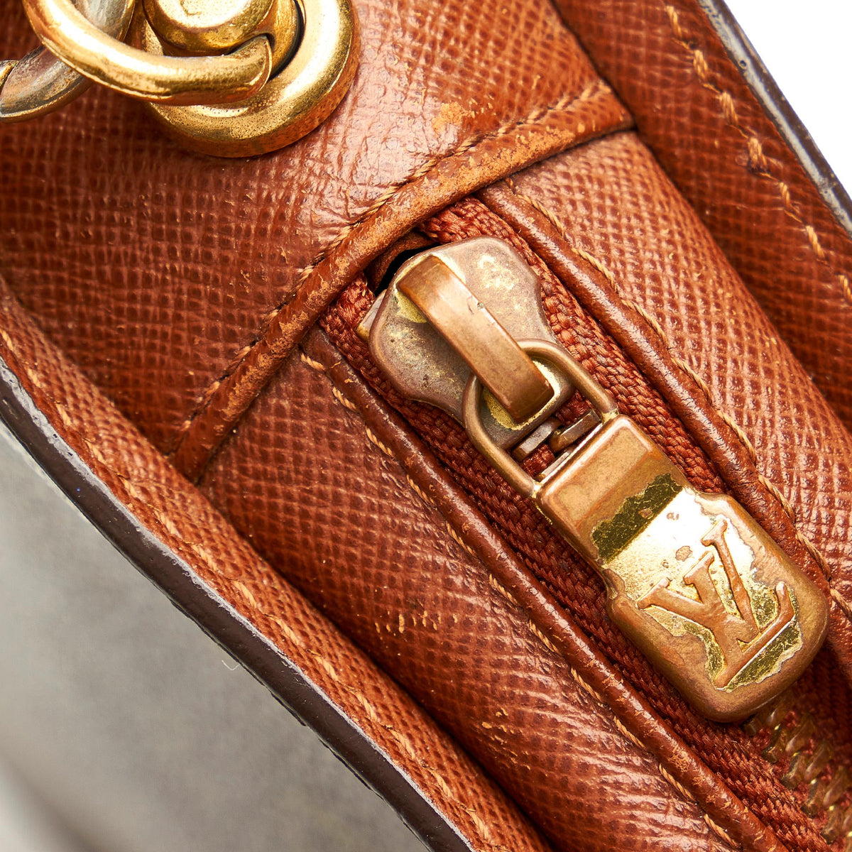 Louis Vuitton Monogram Orsay - photo 9