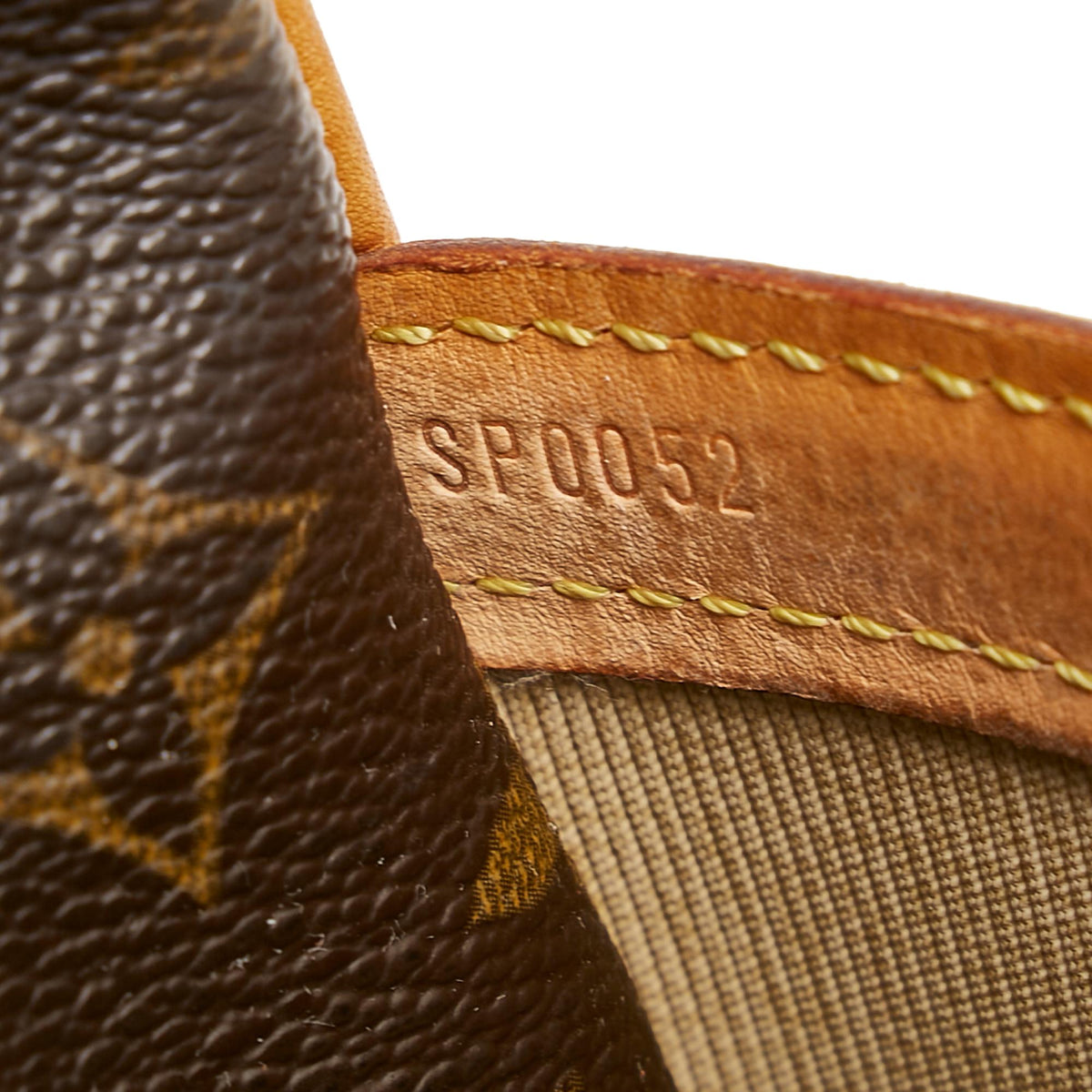 Louis Vuitton Monogram Reporter PM - image 9