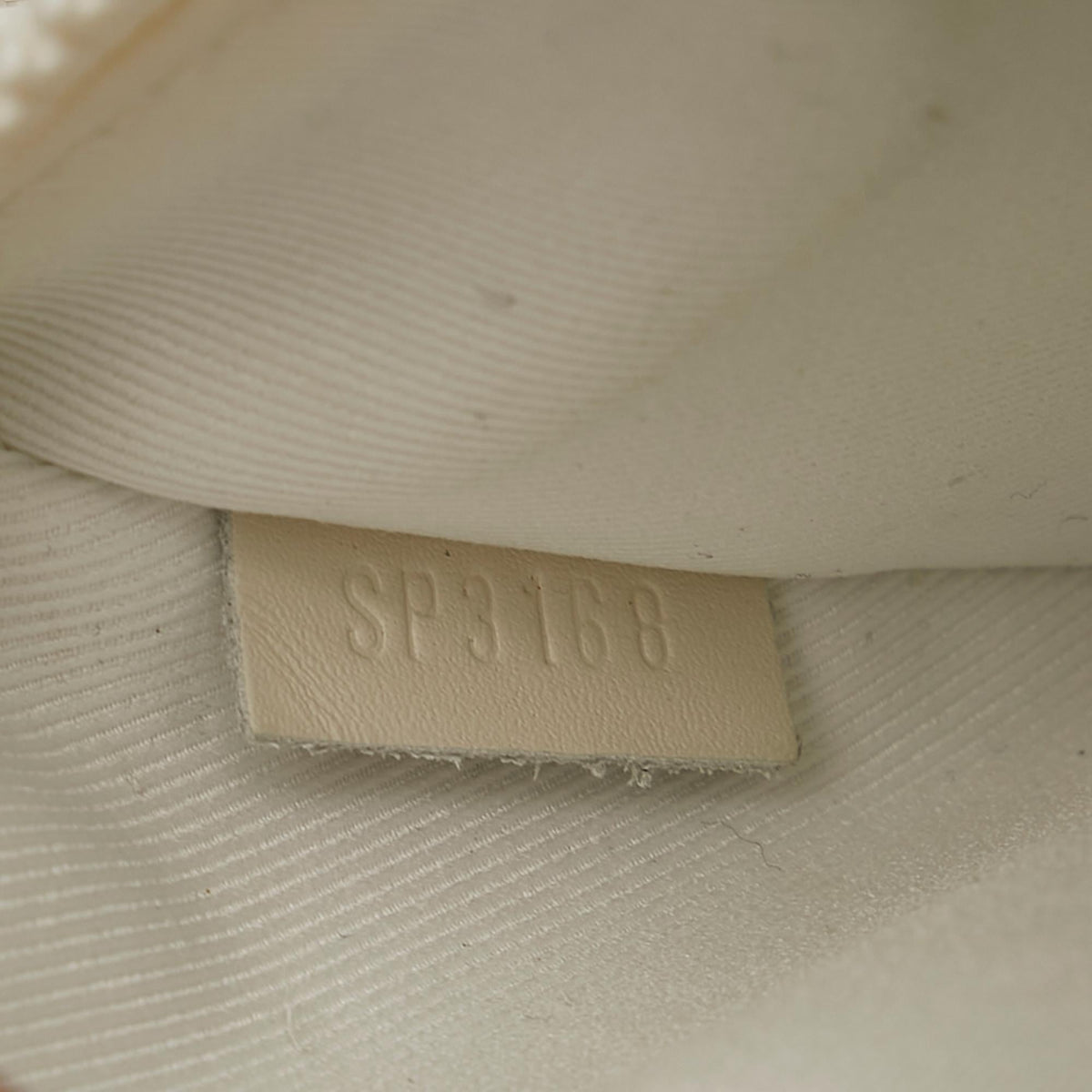 Louis Vuitton Monogram Taurillon Volga Pochette - photo 8