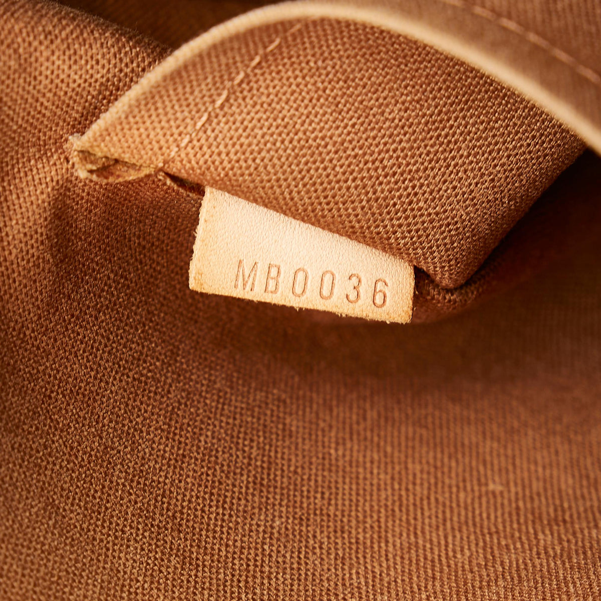 Louis Vuitton Monogram Tulum GM - photo 8