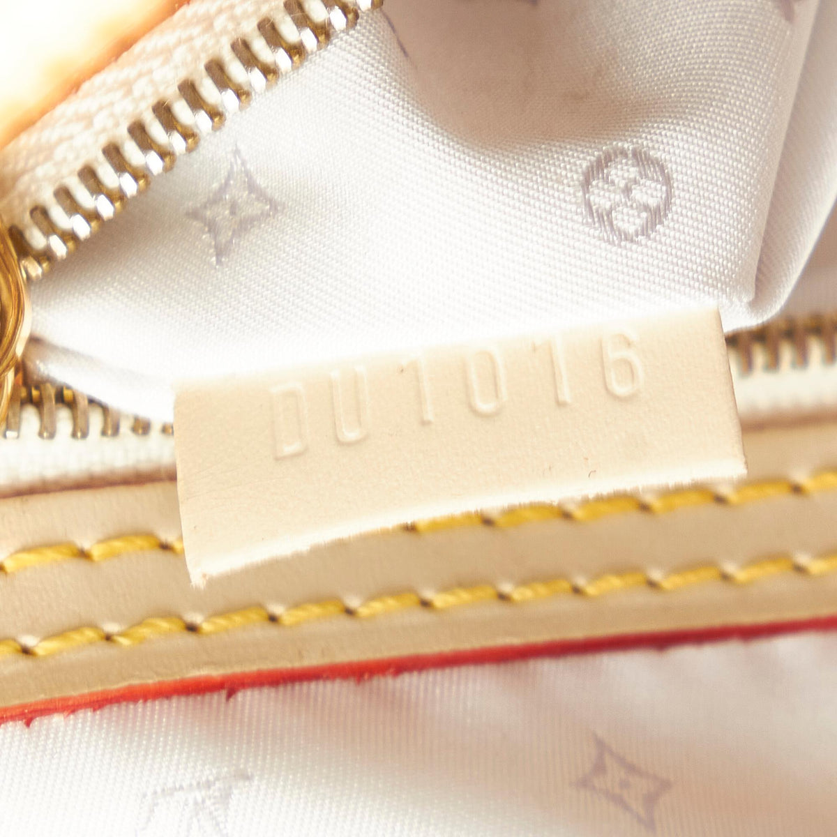 Louis Vuitton Suhali Lockit MM - image 8