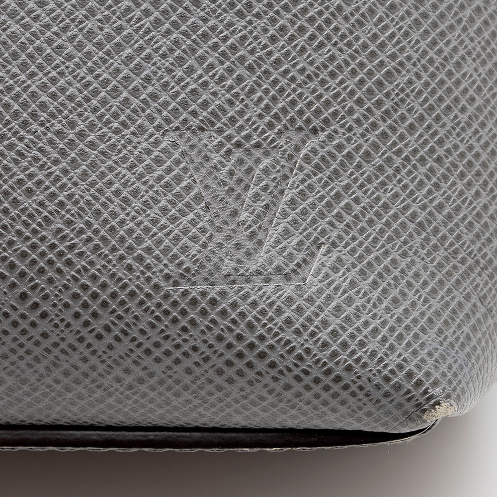 Louis Vuitton Taiga Leather Grigori Messenger Bag - image 12