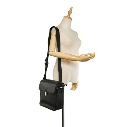 Louis Vuitton Taiga Yaranga - image 5