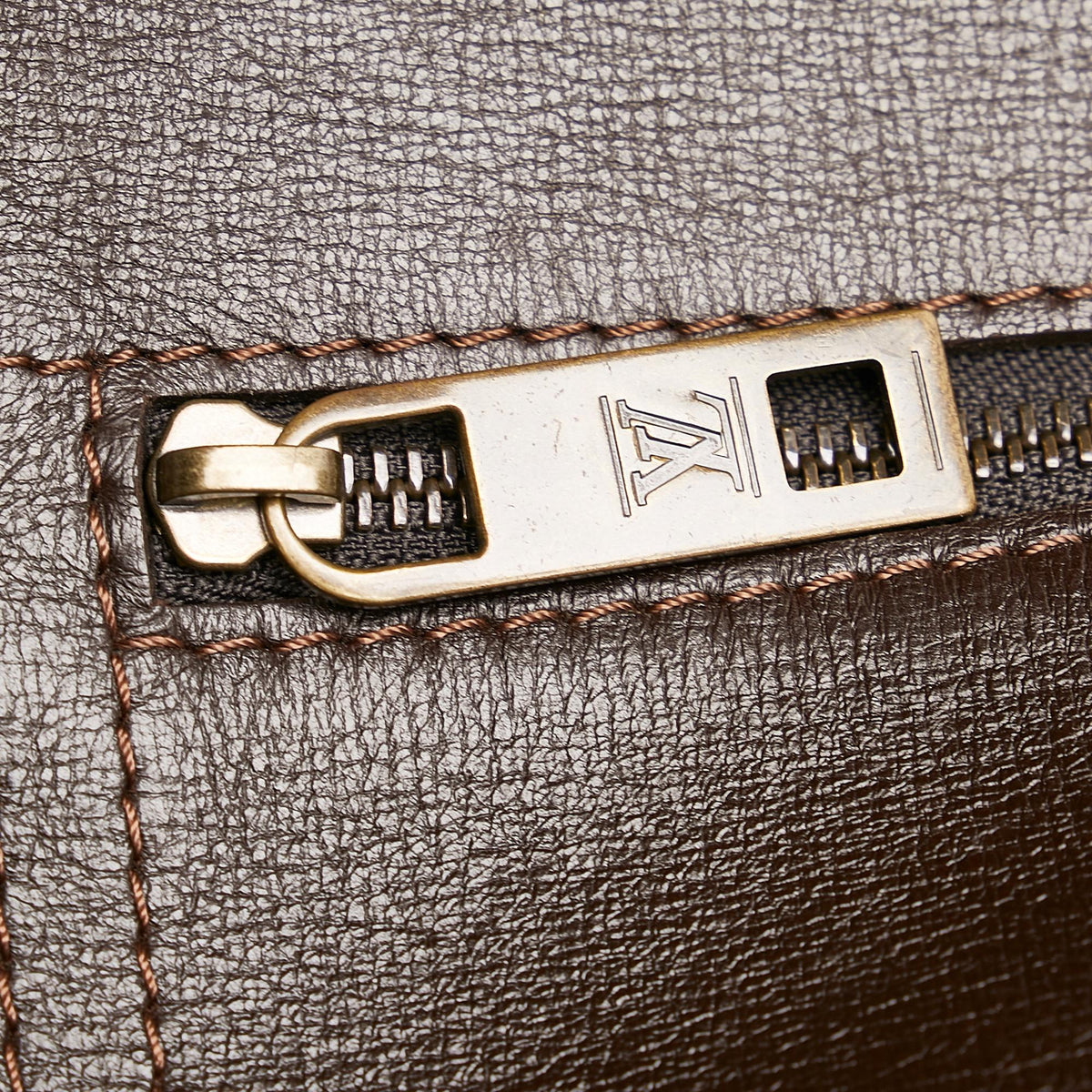 Louis Vuitton Utah Shawnee MM - image 9