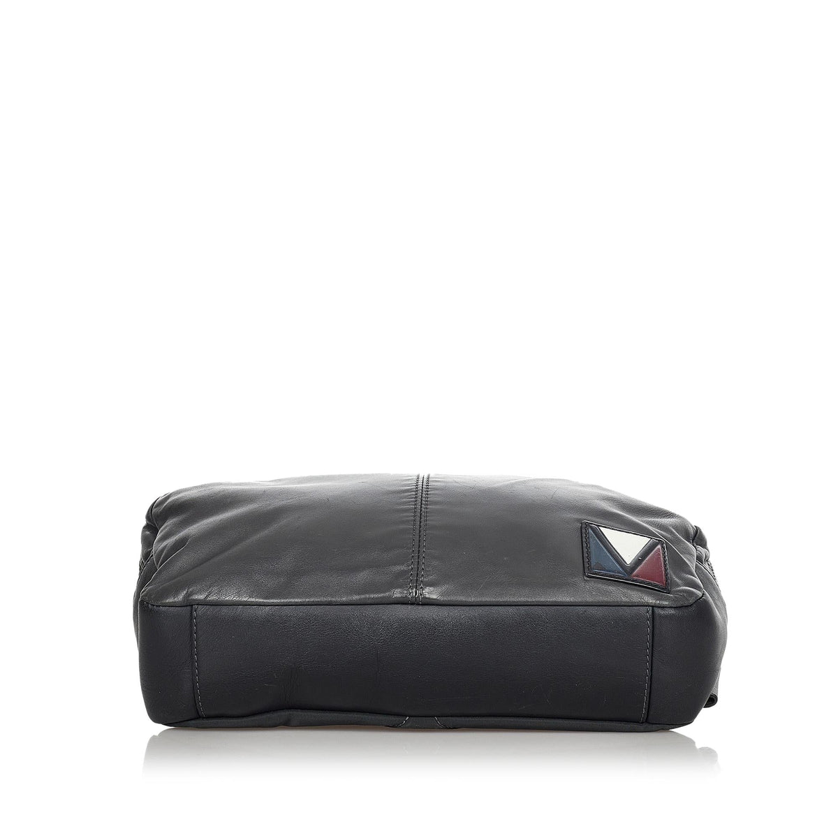 Louis Vuitton V-Line Fast - image 4