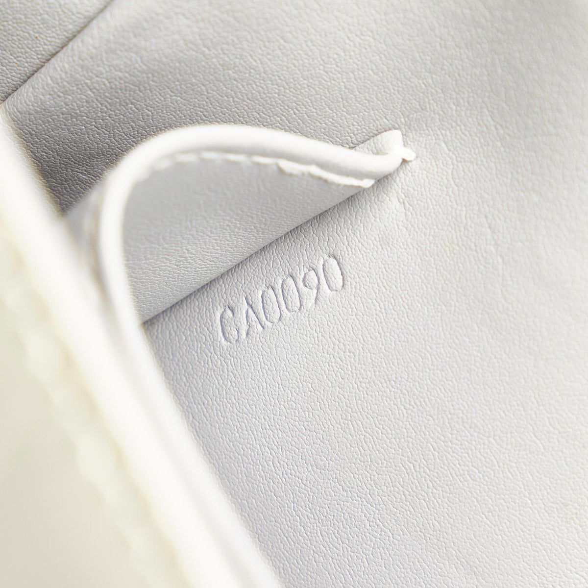 Louis Vuitton Vernis Thompson Street - image 8