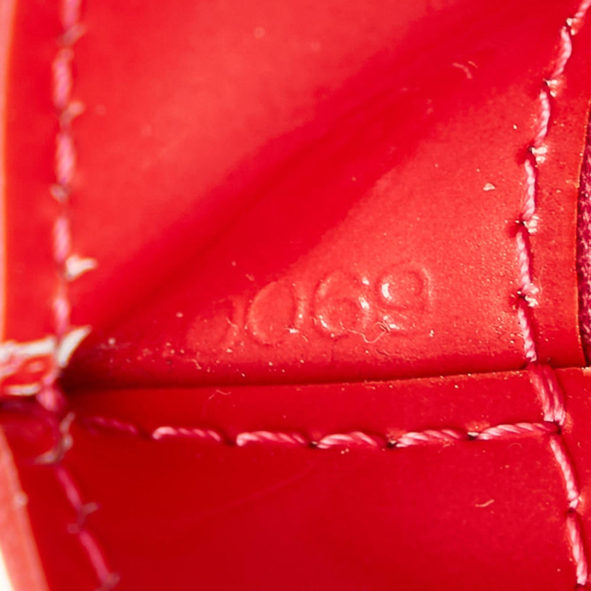 Louis Vuitton Vernis Wilshire PM - image 8