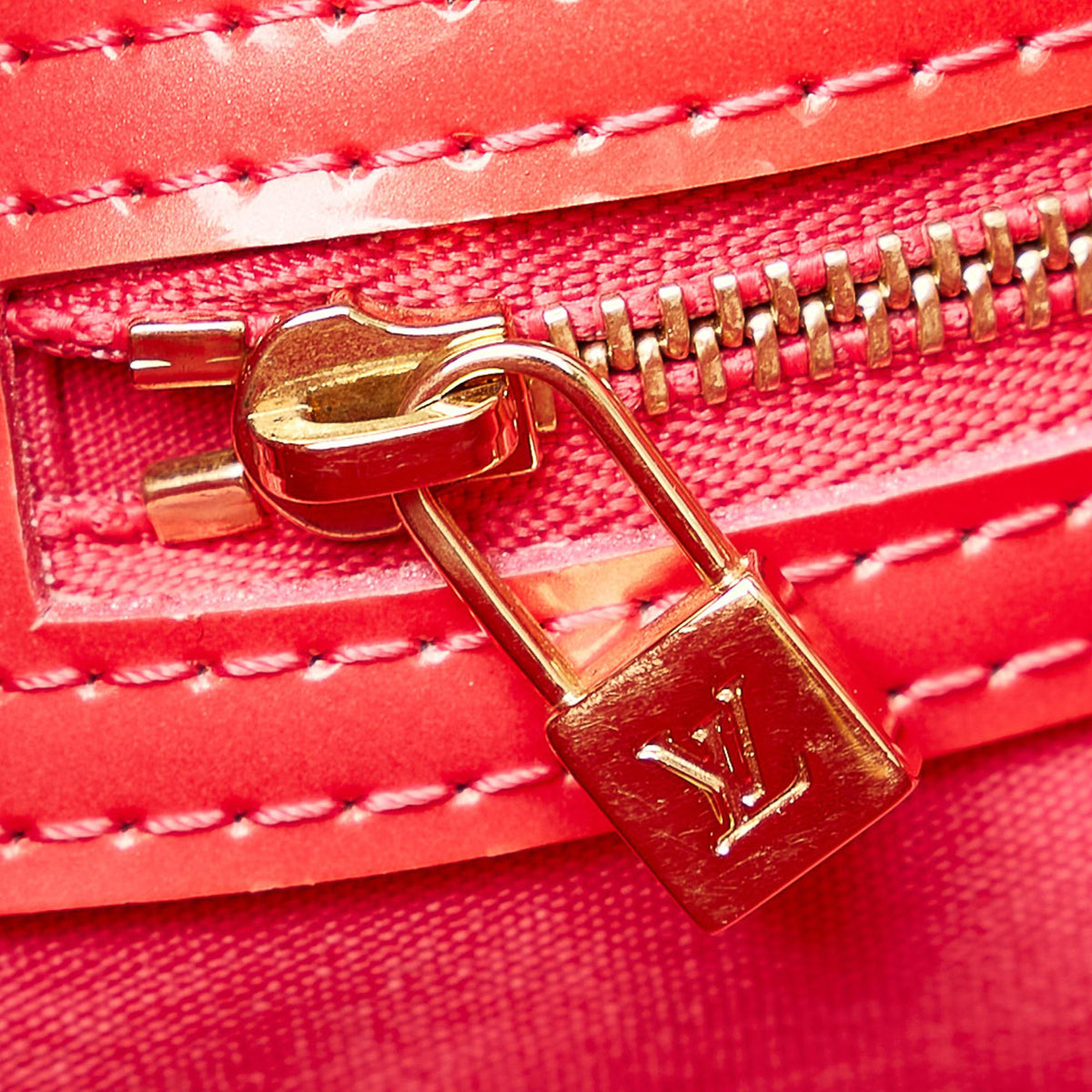 Louis Vuitton Vernis Wilshire PM - image 9