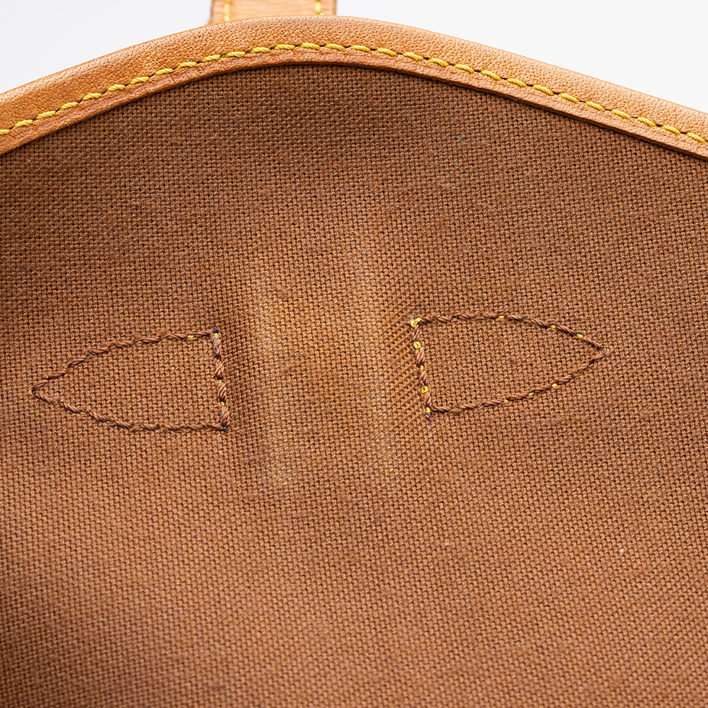 Louis Vuitton Vintage Monogram Canvas Saumur 30 Messenger Bag - photo 17