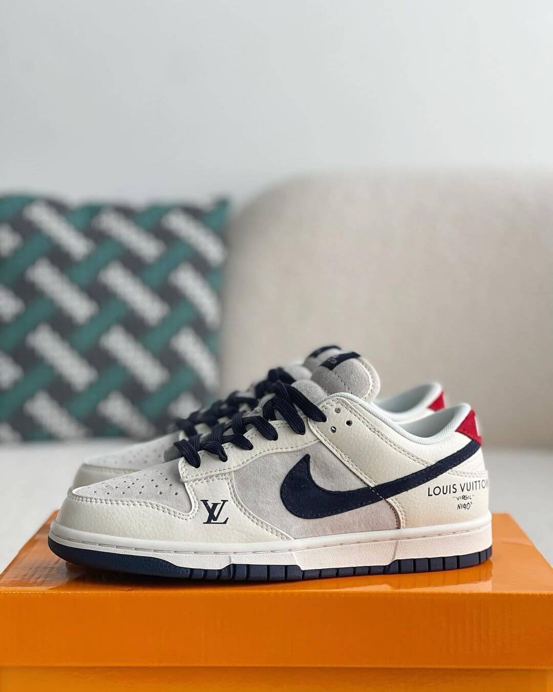 Nike SB Dunk Low x Louis Vuitton Sneaker - image 1