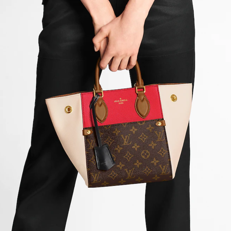 Louis Vuitton Fold Tote PM - photo 4