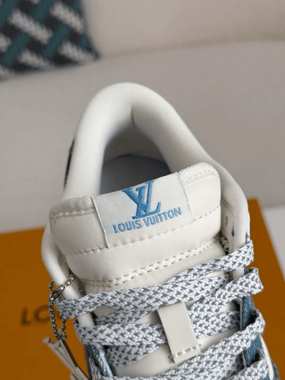 Louis Vuitton x Nike SB Dunk Low White Blue Monogram Denim - image 6
