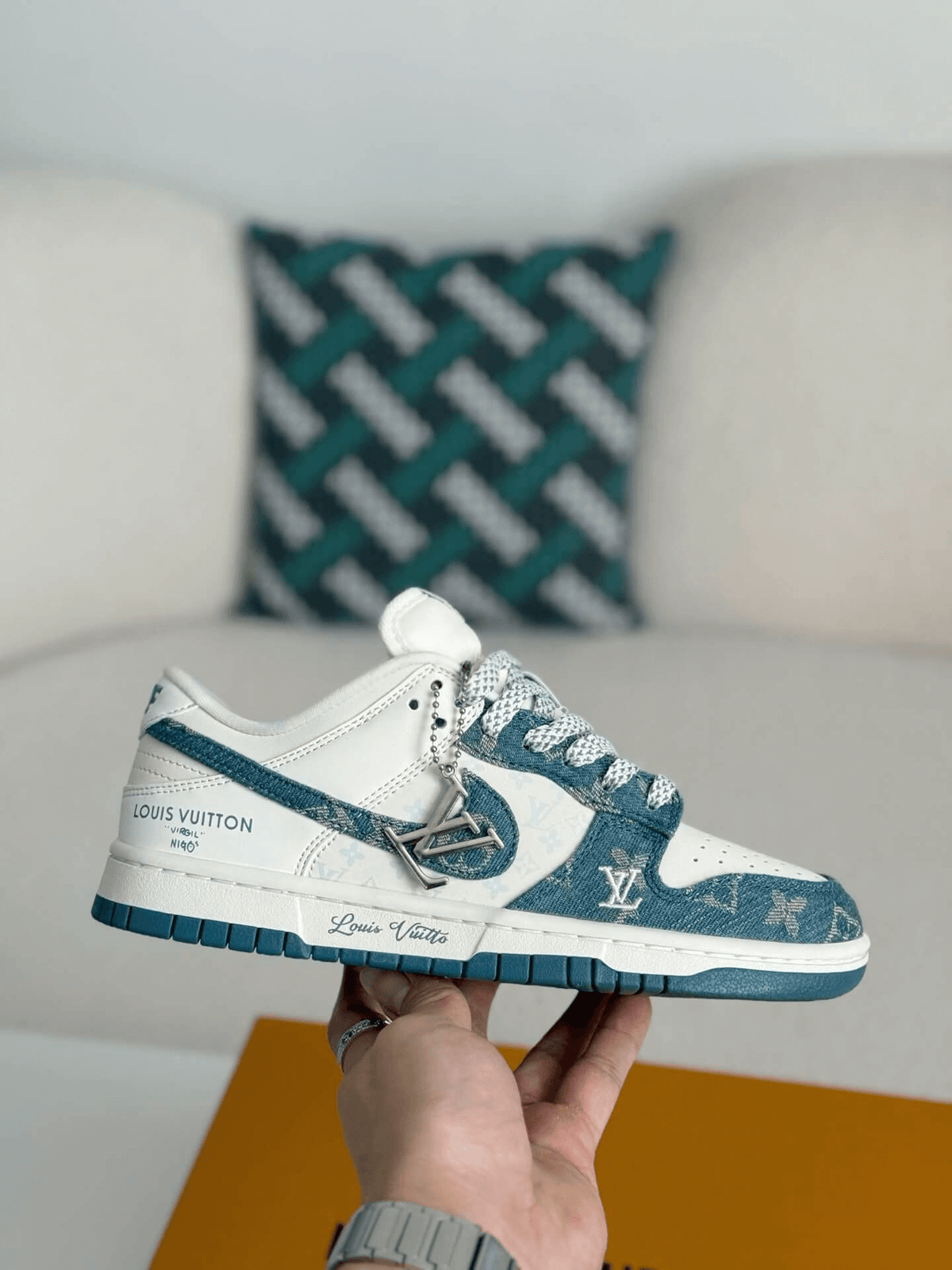 Louis Vuitton x Nike SB Dunk Low White Blue Monogram Denim - image 3