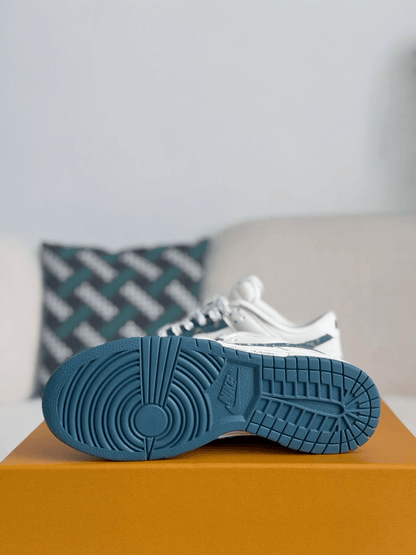 Louis Vuitton x Nike SB Dunk Low White Blue Monogram Denim - image 9
