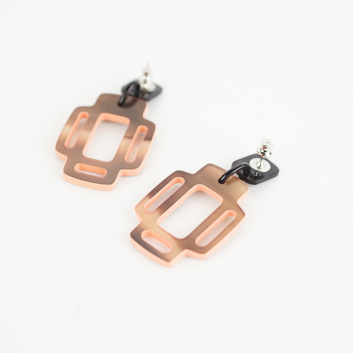 Hermes H lacquered horn Earrings - photo 3