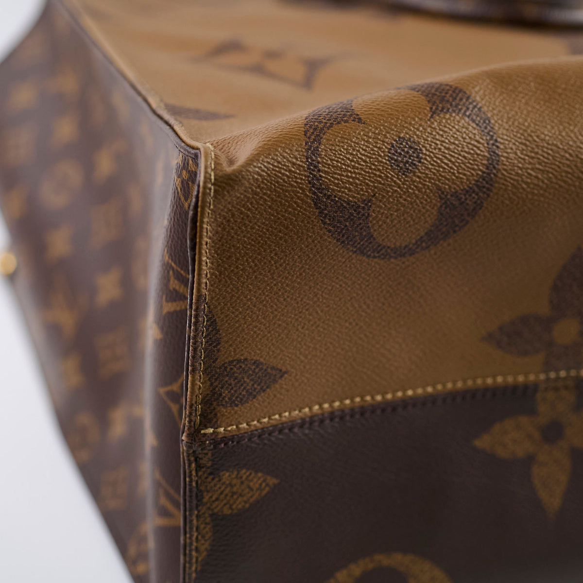 Louis Vuitton OnTheGo GM Reverse Monogram - photo 14