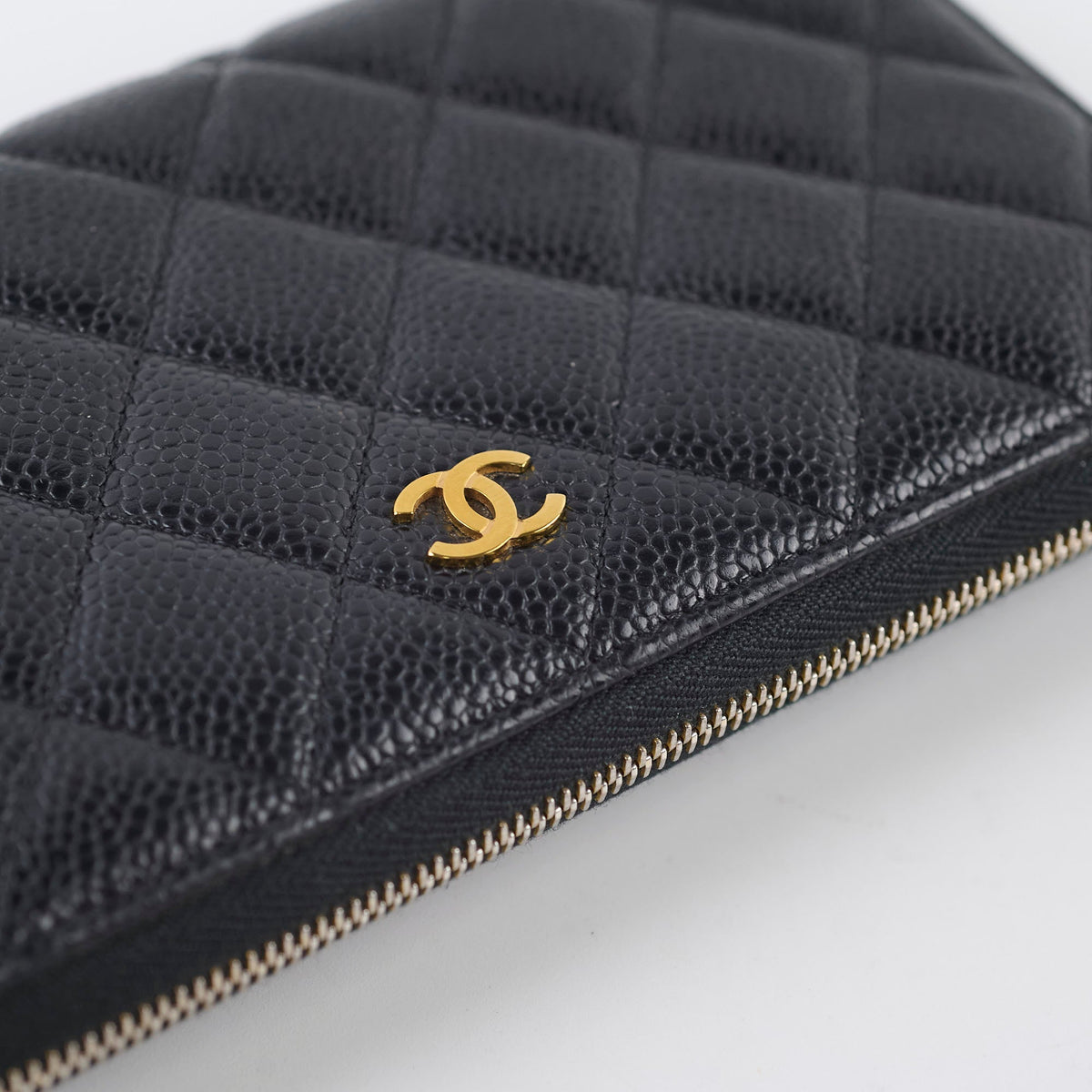 Chanel Zippy Wallet Caviar Black - photo 12