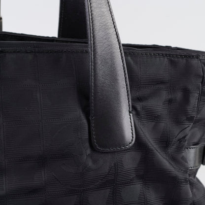 Chanel Nylon Tote Black - photo 4