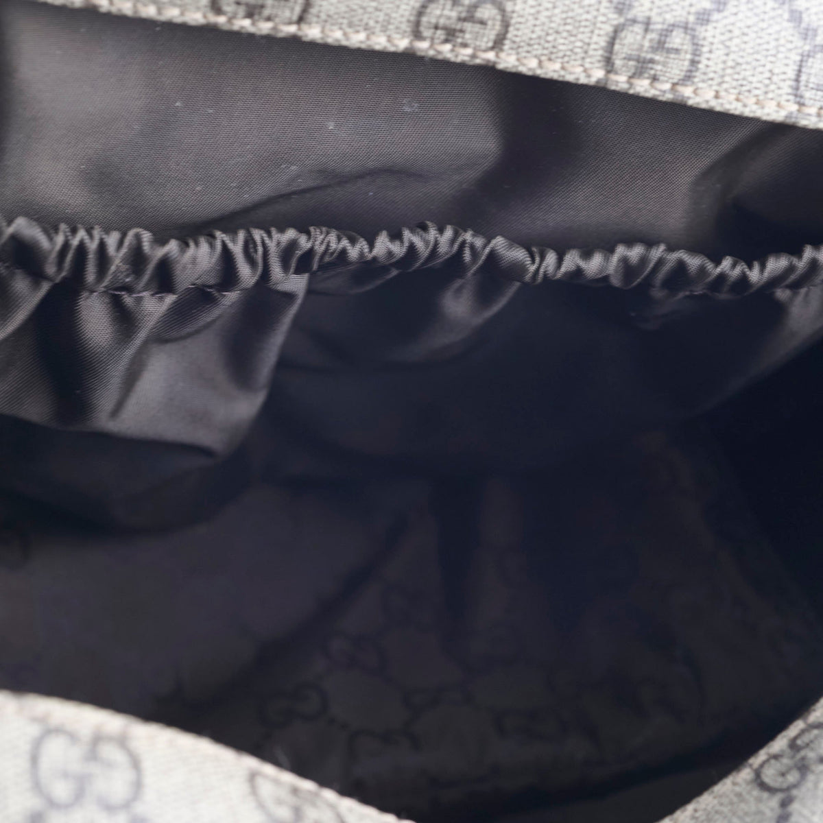 Gucci GG Supreme Canvas Diaper Bag - photo 9