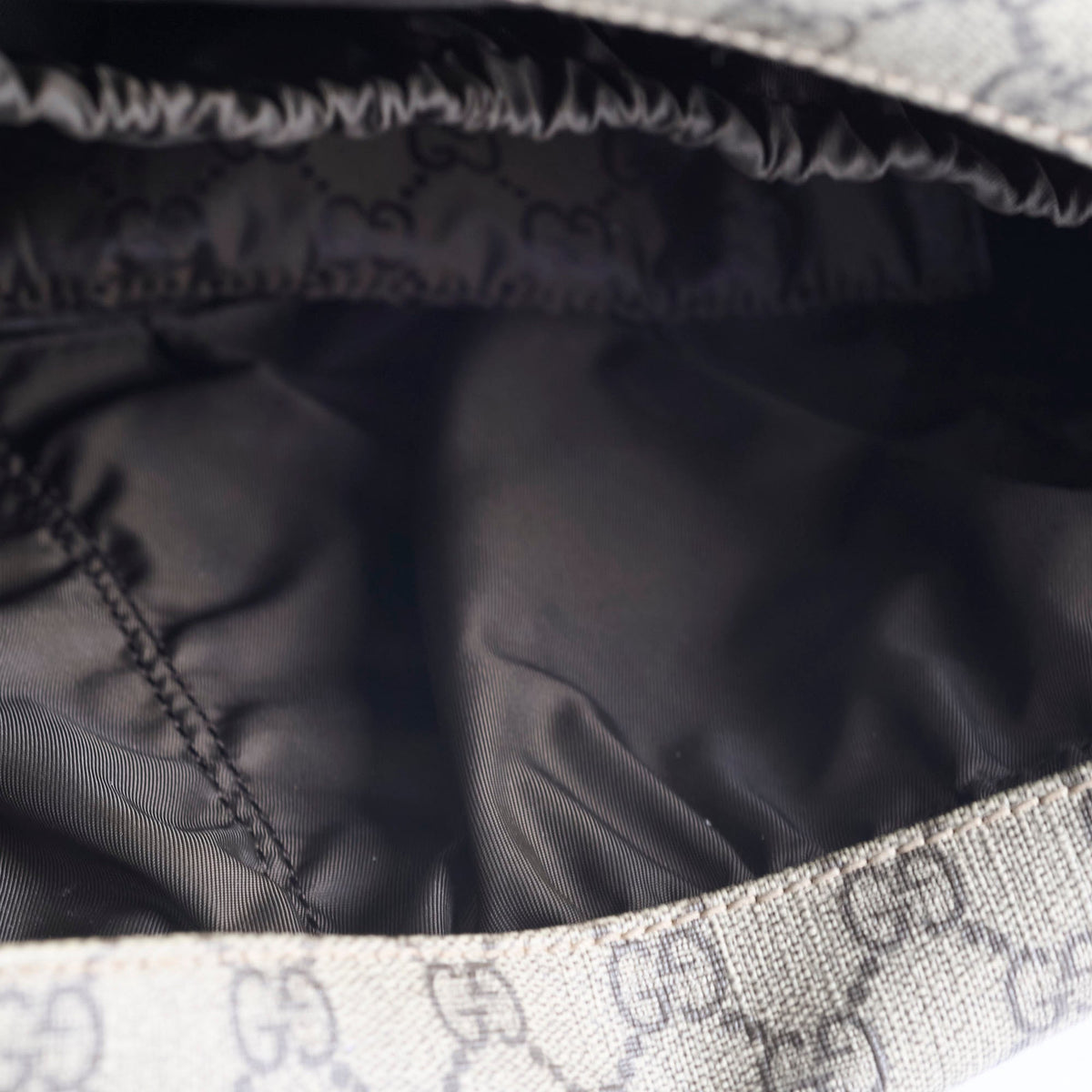 Gucci GG Supreme Canvas Diaper Bag - photo 10