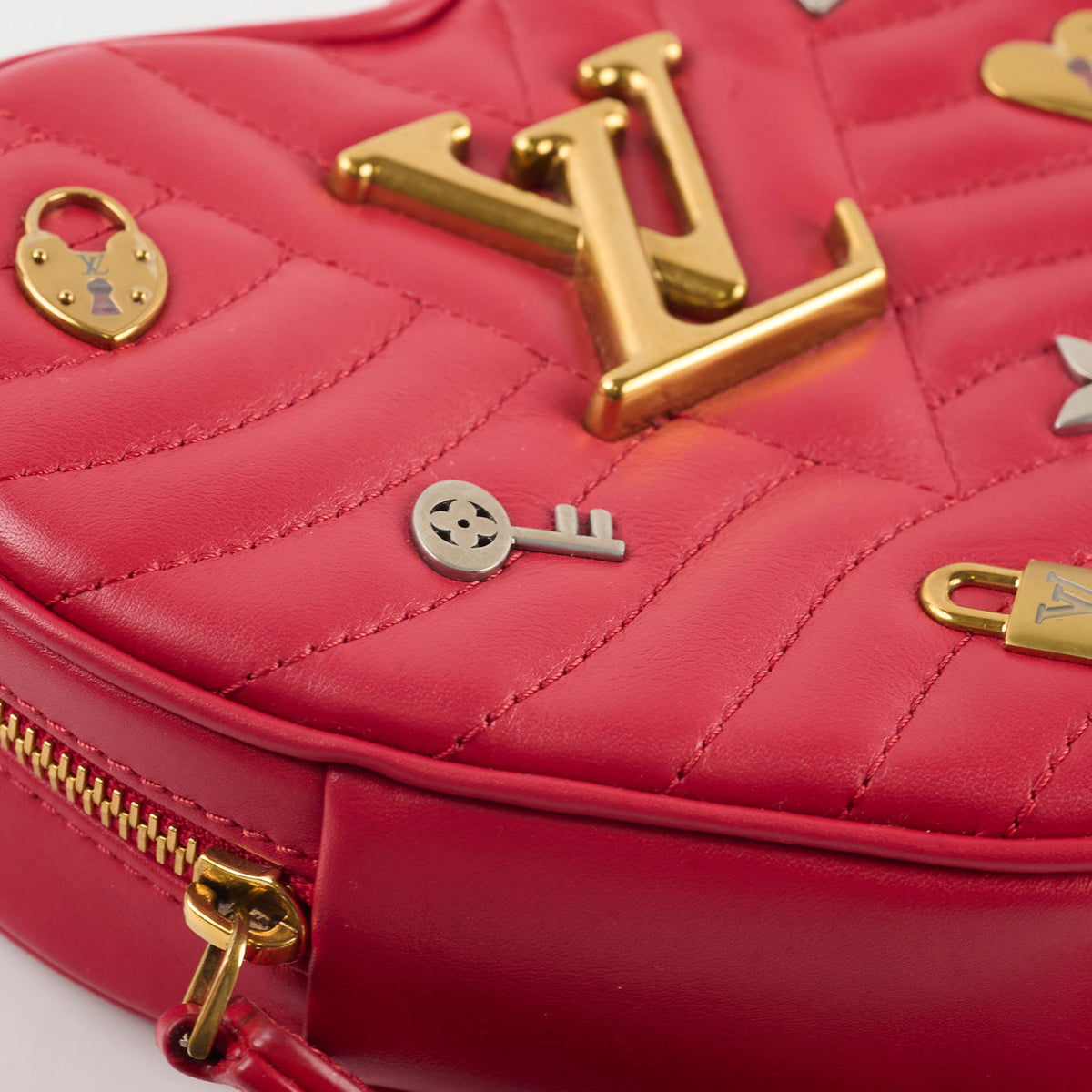 Louis Vuitton New Wave Heart Crossbody Red - photo 9