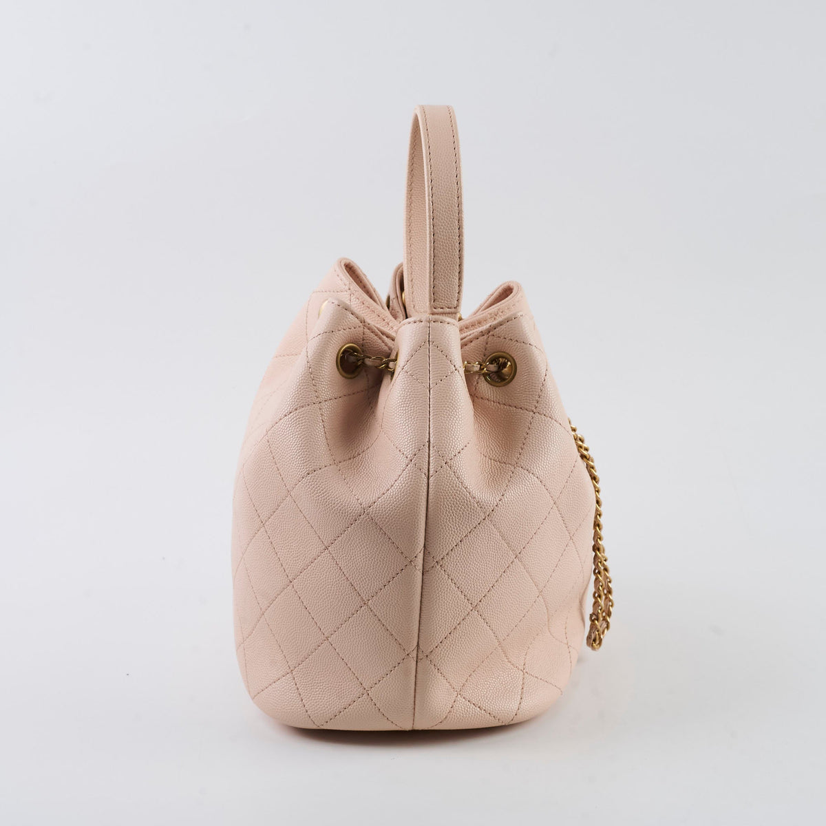 Chanel Caviar Drawstring Bucket Bag Light Pink 2020 - photo 2