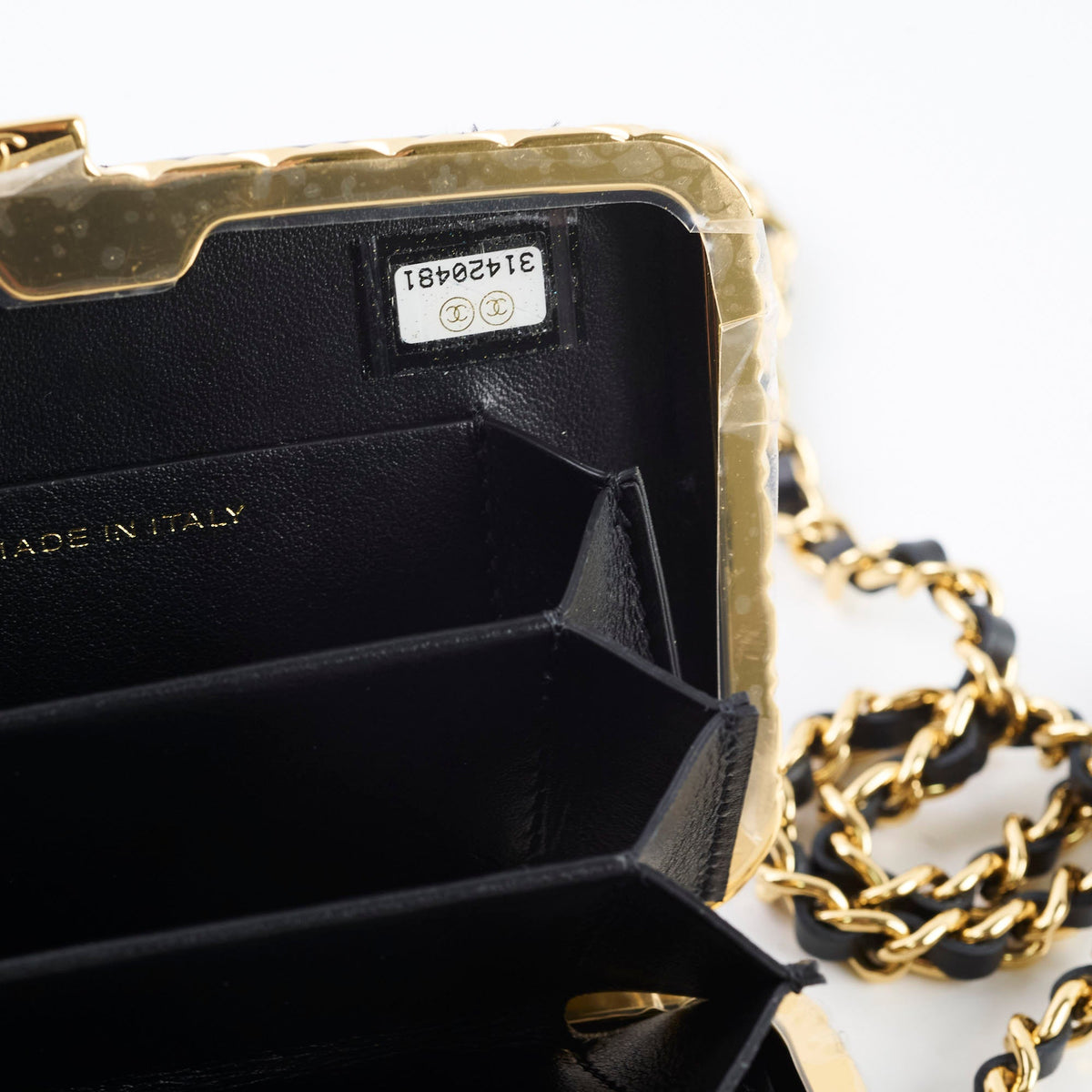 Chanel Clutch On Chain Patent Black 2021 - photo 3