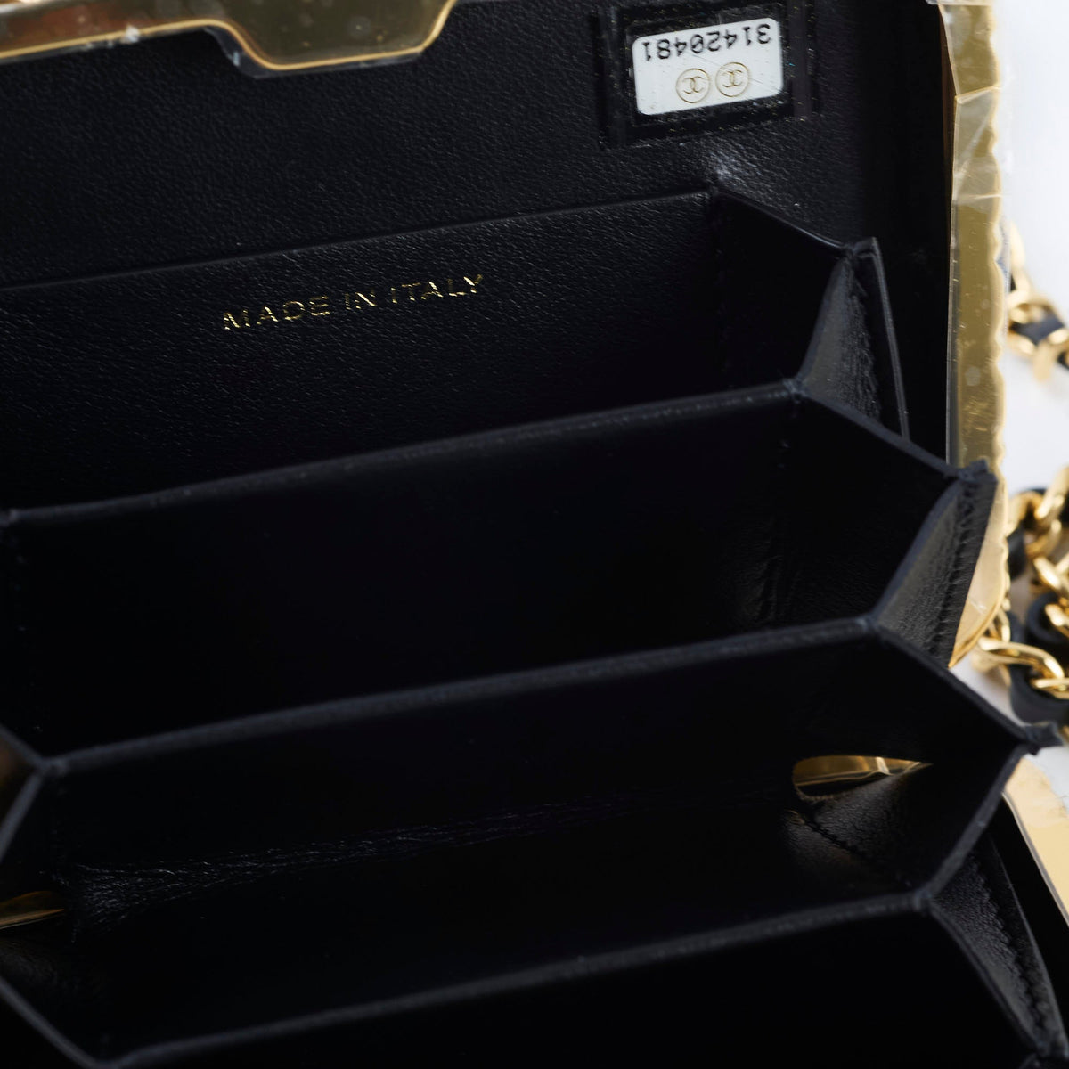 Chanel Clutch On Chain Patent Black 2021 - photo 4