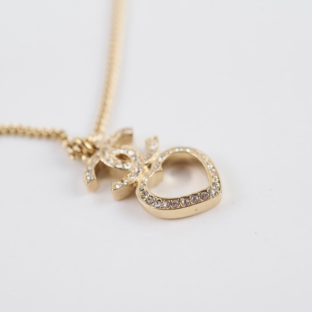 Chanel Strass Heart Necklace 2023 - photo 2