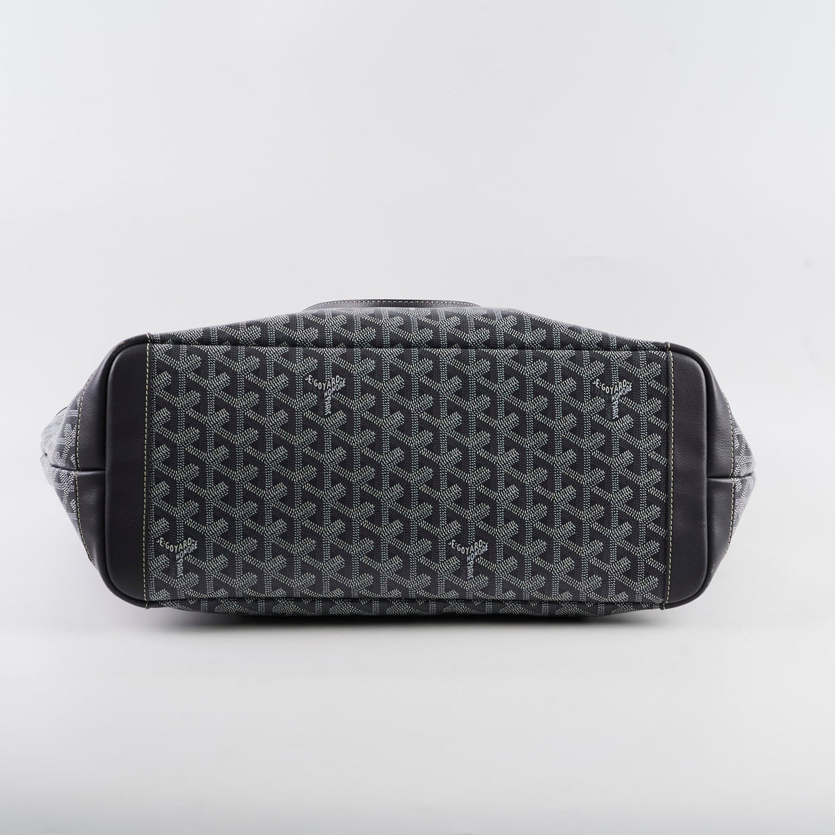 Goyard Artois MM Tote Grey - photo 4