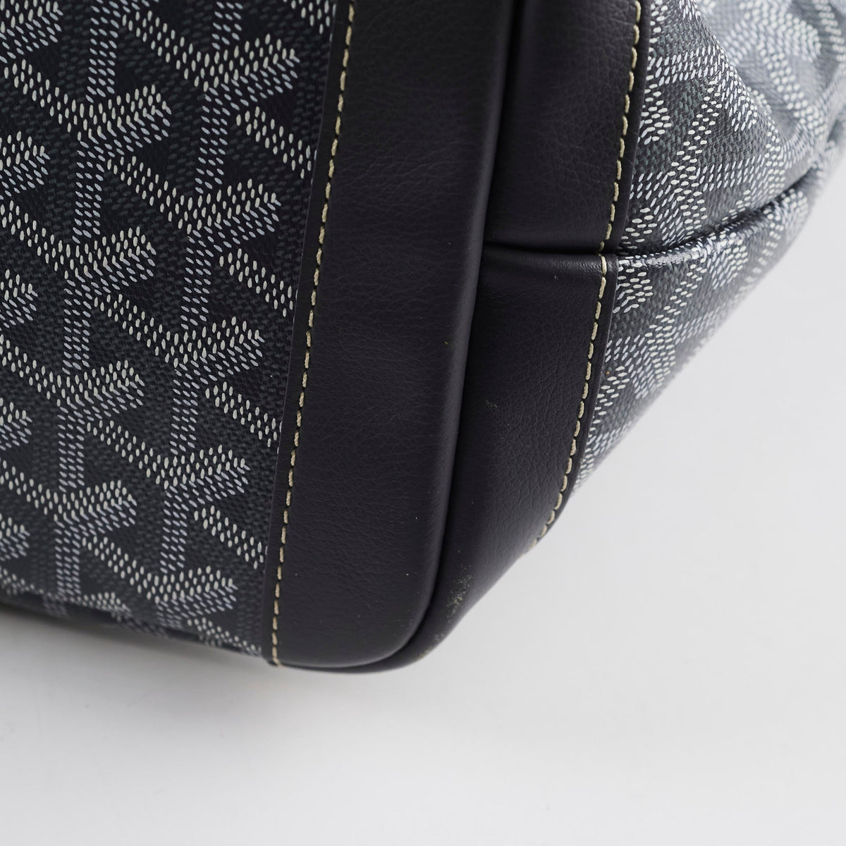 Goyard Artois MM Tote Grey - photo 15
