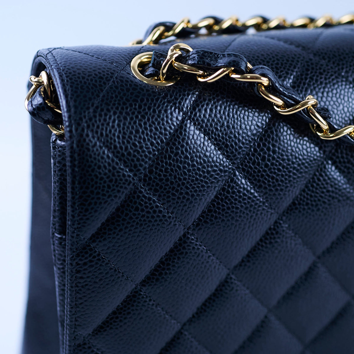 Chanel Maxi Classic Double Flap Black Caviar 2022 - photo 6