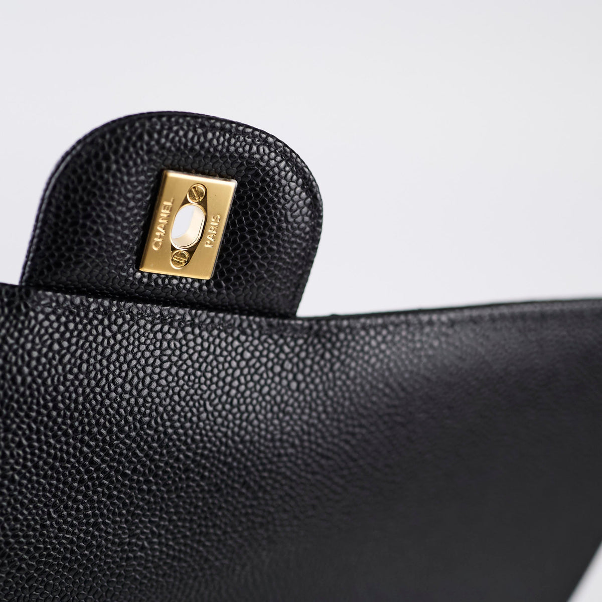 Chanel Maxi Classic Double Flap Black Caviar 2022 - photo 7