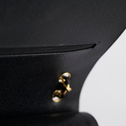 Chanel Maxi Classic Double Flap Black Caviar 2022 - photo 9