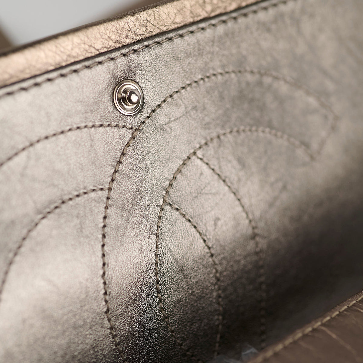 Chanel Reissue 227 Quilted Flap Bronze Serial 11 - photo 9