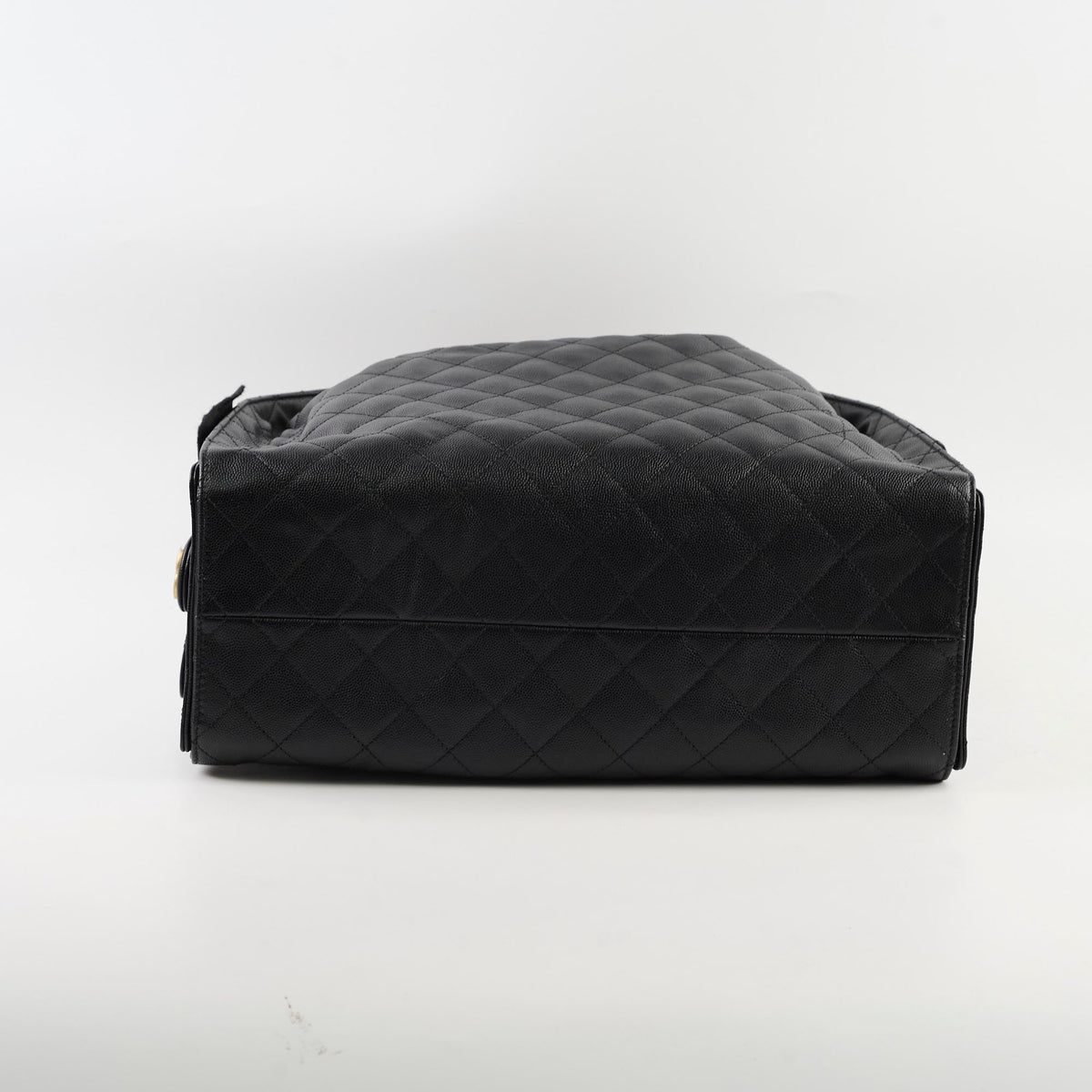 Chanel 25 Caviar Large Black Microchip - photo 4