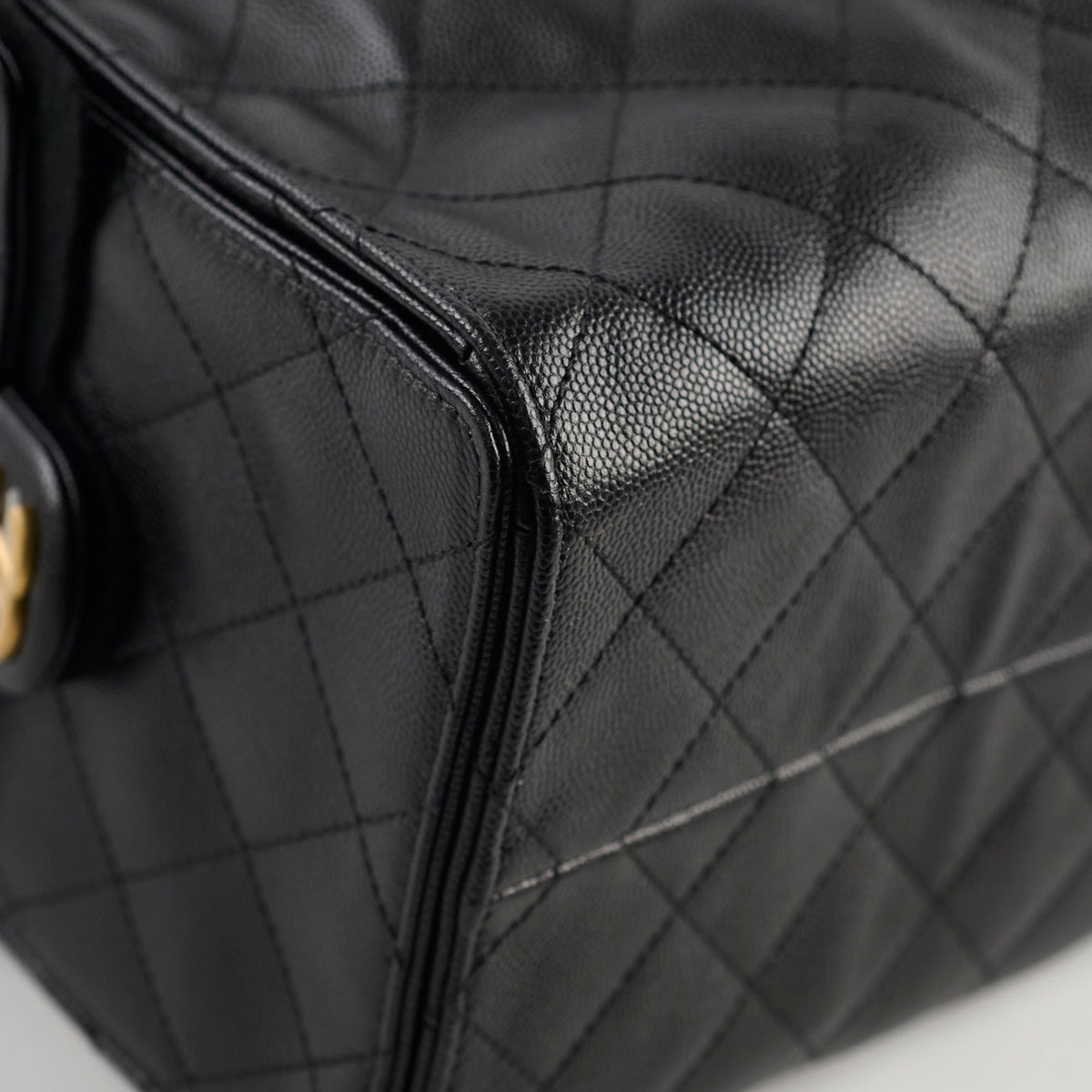 Chanel 25 Caviar Large Black Microchip - photo 12