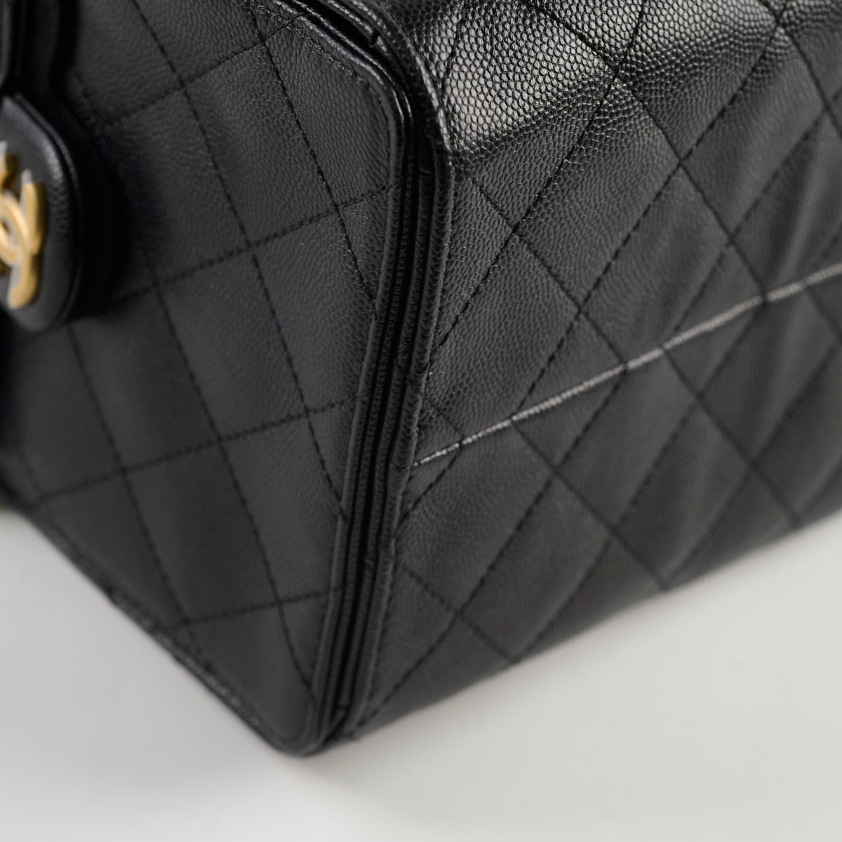 Chanel 25 Caviar Large Black Microchip - photo 13
