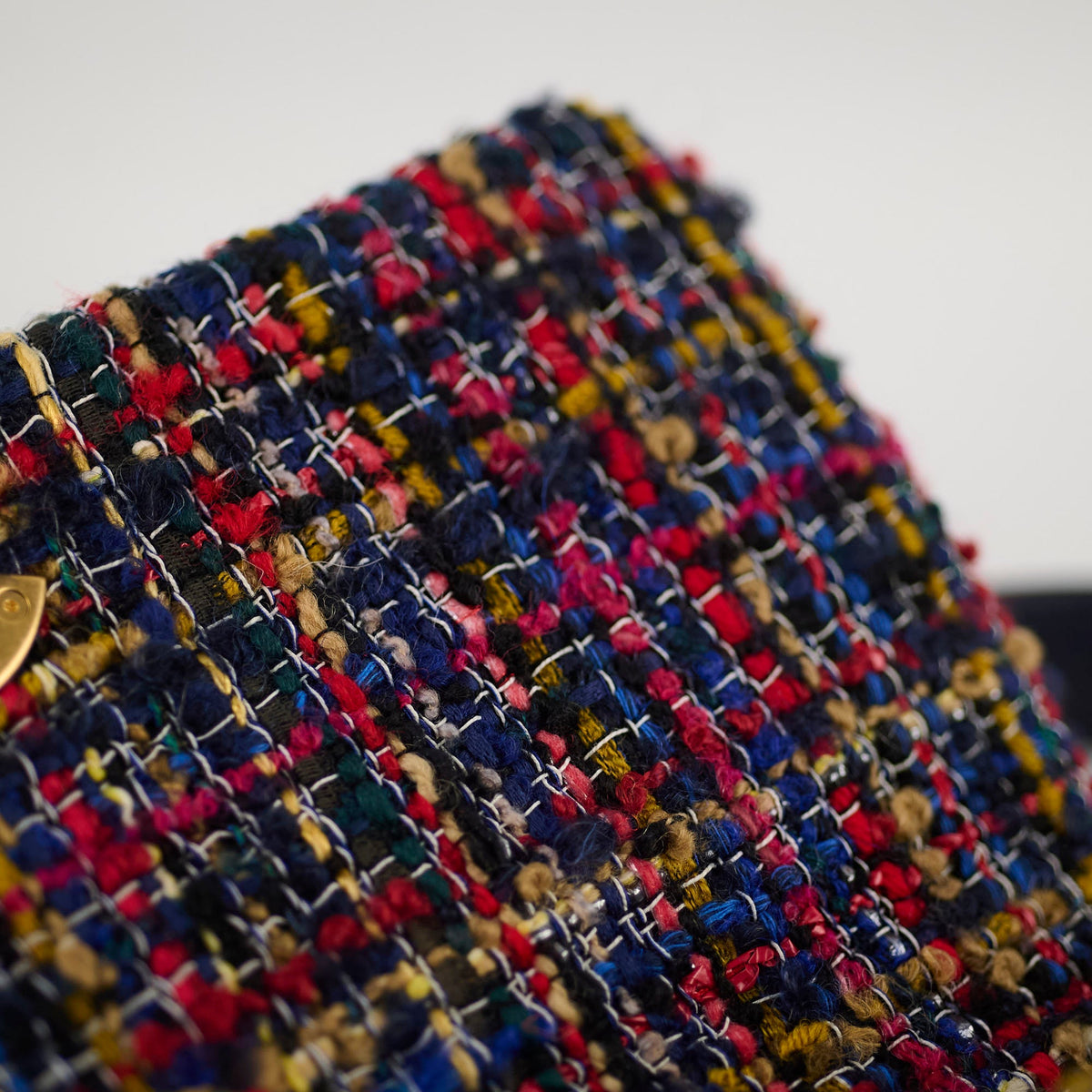 Chanel 19 Tweed Small Multicolor Microchip - photo 6