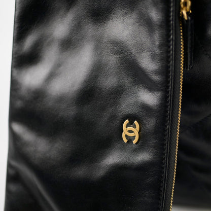 Chanel 22 Calfskin Large GHW Black Microchip - photo 11