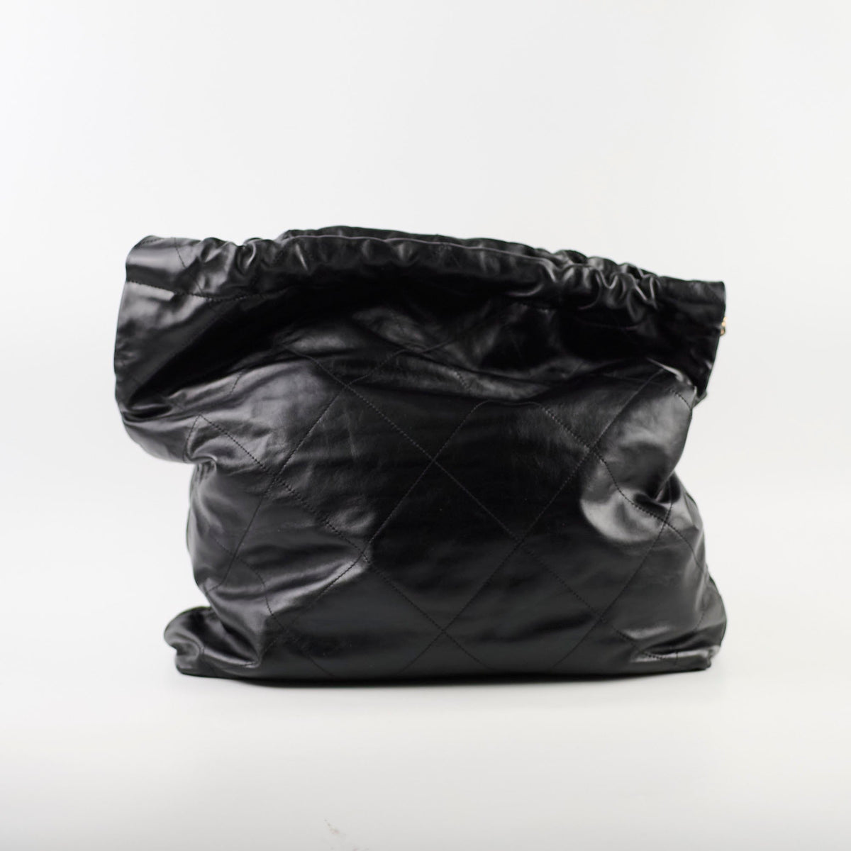 Chanel 22 Calfskin Large GHW Black Microchip - photo 3